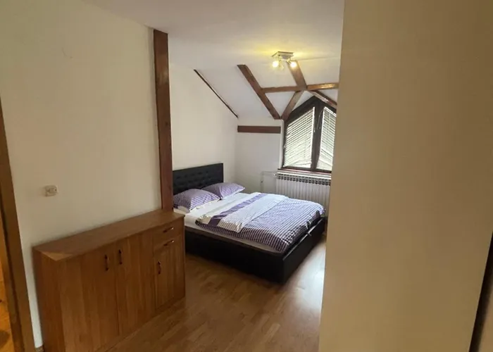 لكجري هاوس إن هارت أوف أولد تاون باسكارسيا شقة